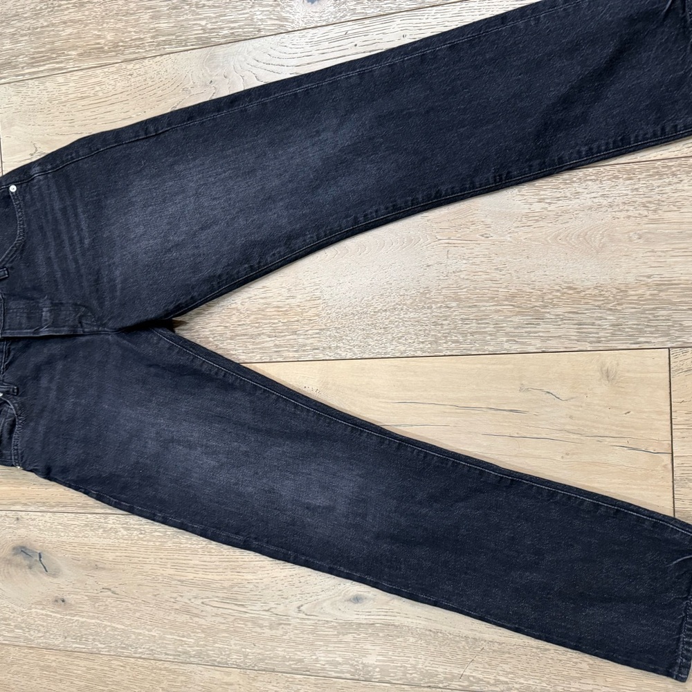 Frame Denim women’s black Straight Jeans